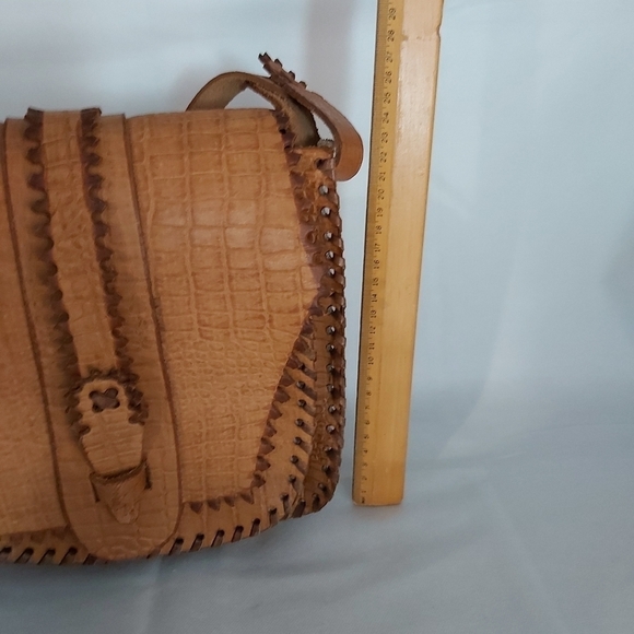 𝅺Vintage hand tooled leather bag hand crafted crossbody purse - Picture 12 of 13